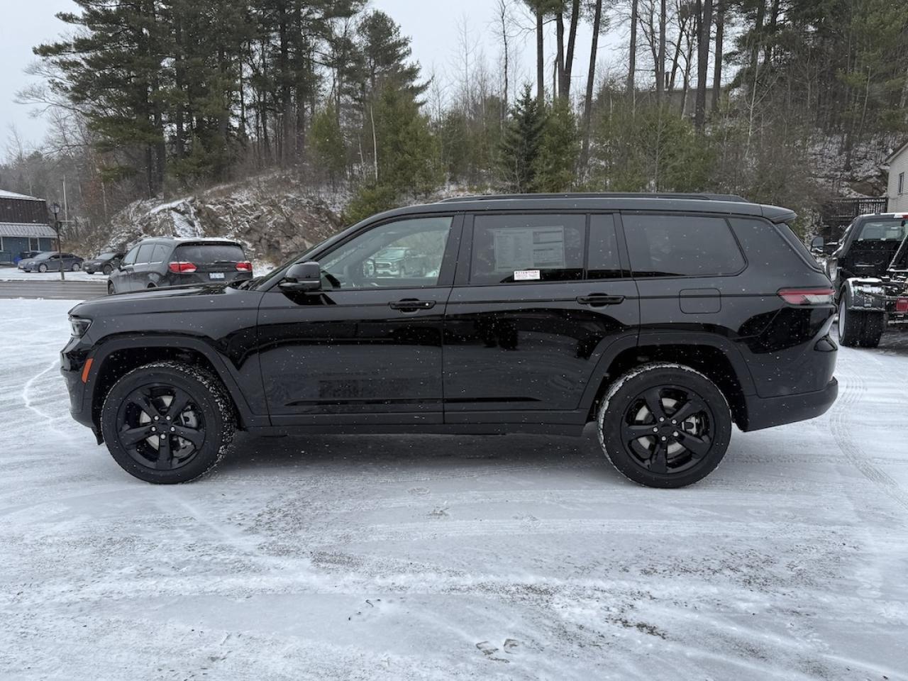 2025 Jeep Grand Cherokee L Limited 4x4 Photo
