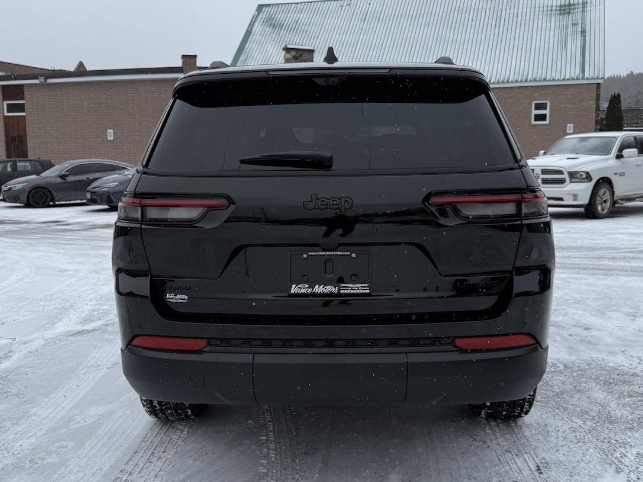 2025 Jeep Grand Cherokee L Limited 4x4 Photo