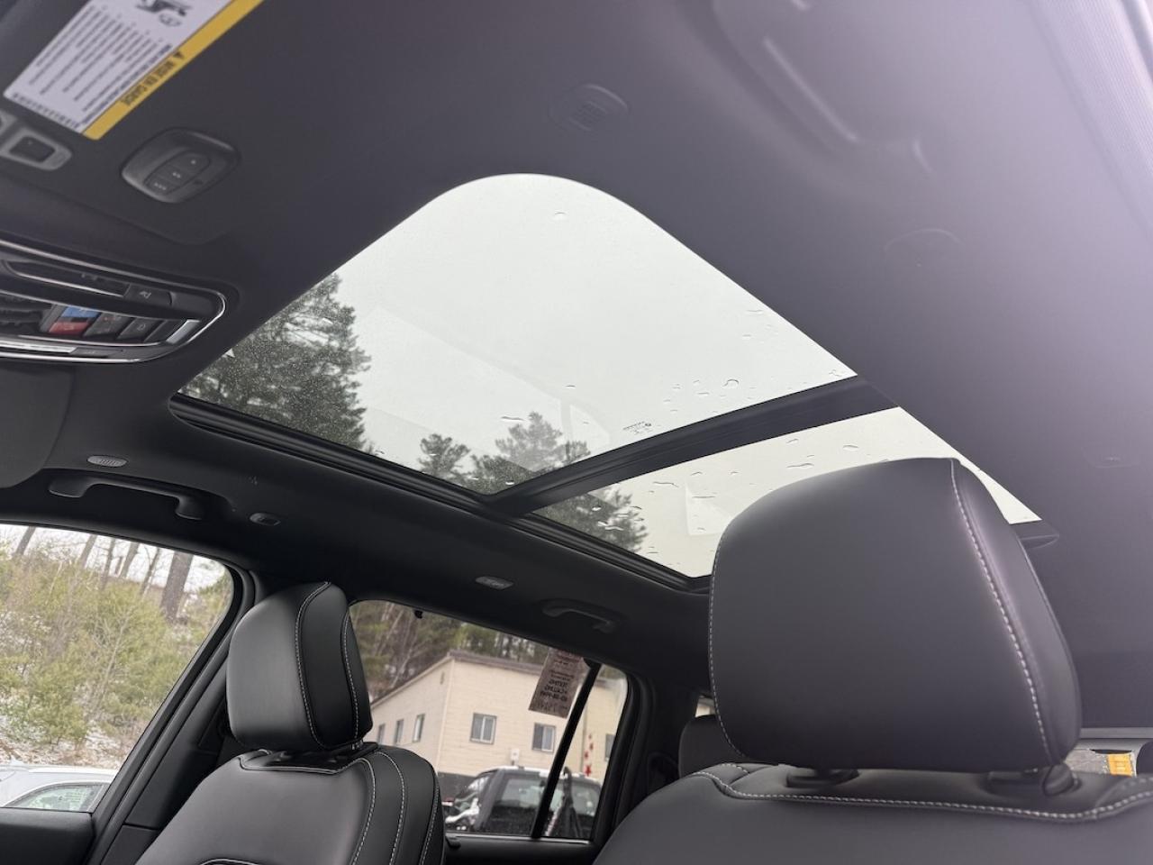 2025 Jeep Grand Cherokee L Limited 4x4 Photo