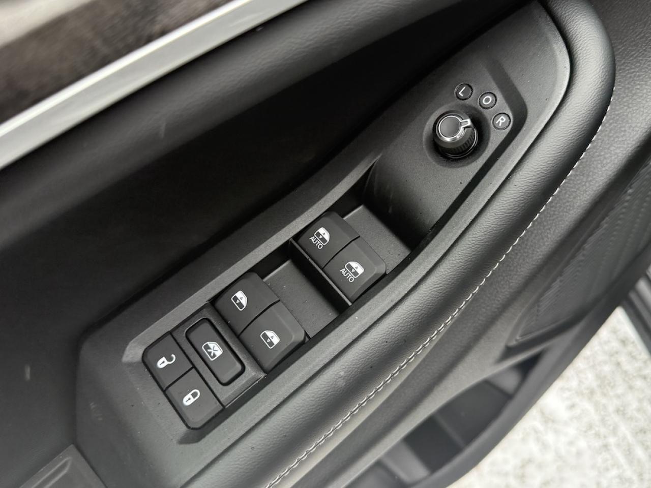 2025 Jeep Grand Cherokee L Limited 4x4 Photo