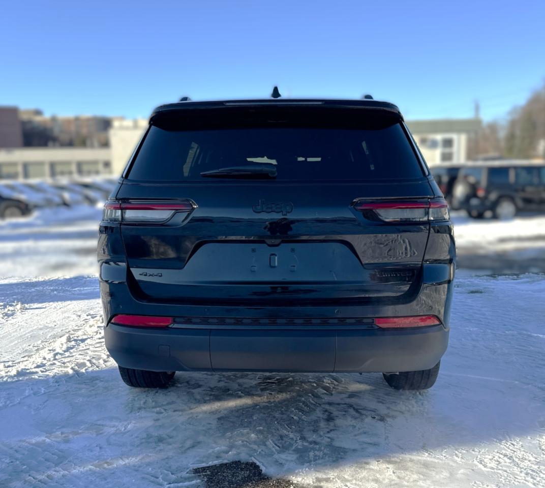 2025 Jeep Grand Cherokee L Limited 4x4 Photo