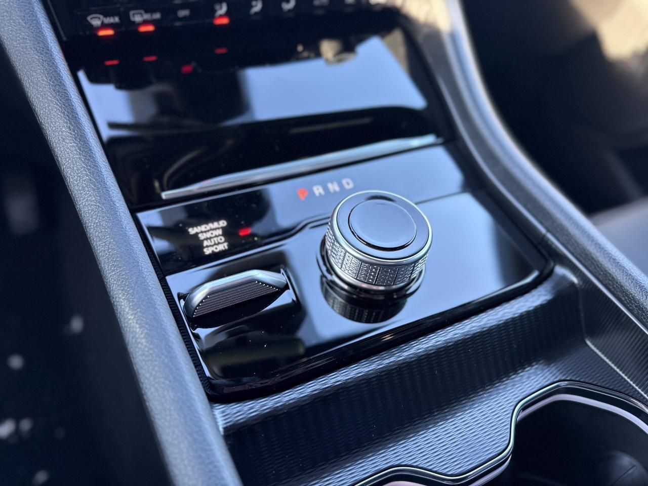 2025 Jeep Grand Cherokee L Limited 4x4 Photo