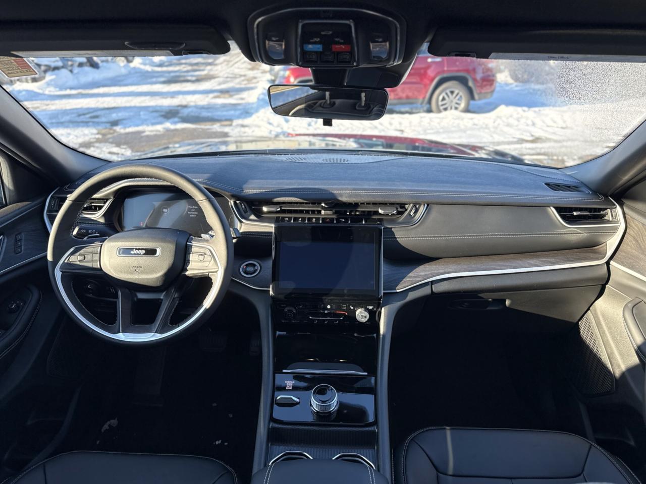 2025 Jeep Grand Cherokee L Limited 4x4 Photo