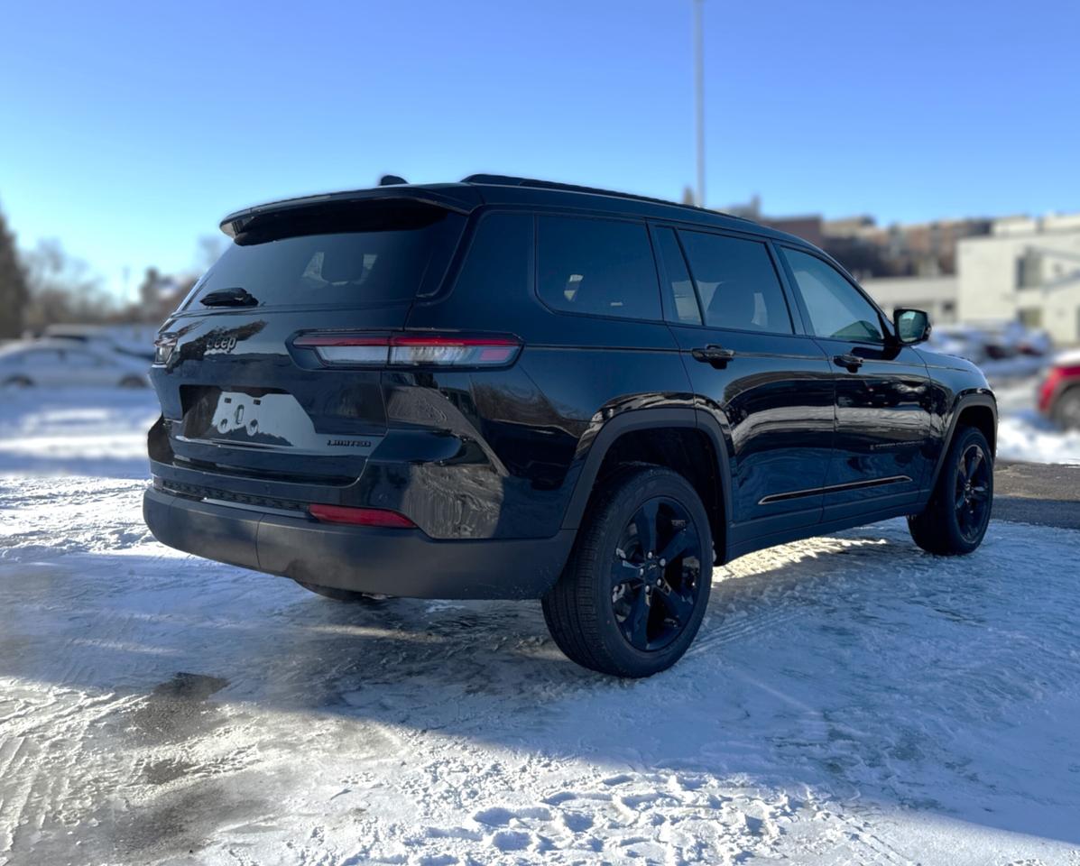 2025 Jeep Grand Cherokee L Limited 4x4 Photo