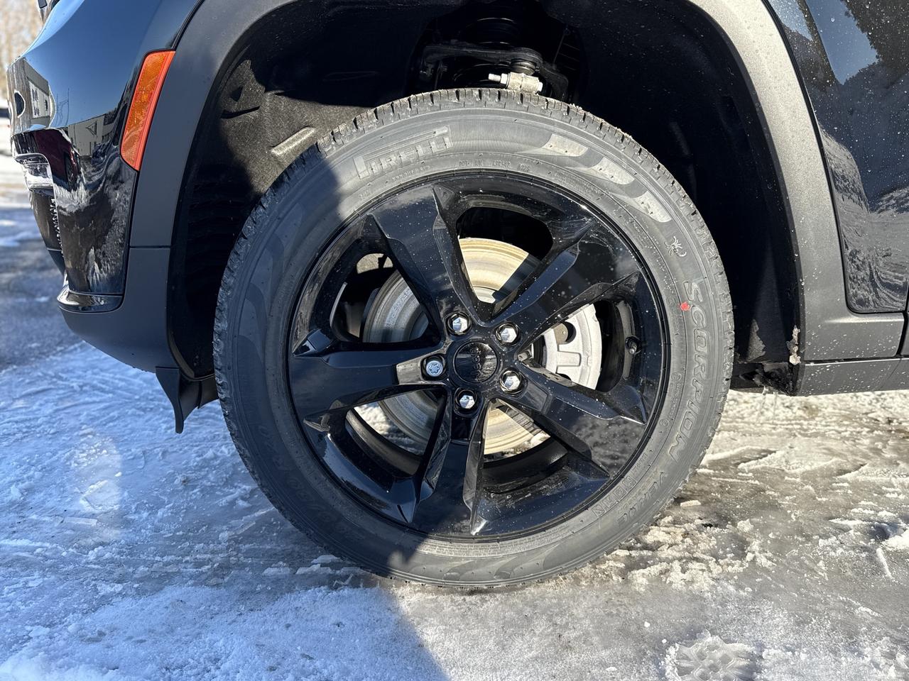 2025 Jeep Grand Cherokee L Limited 4x4 Photo