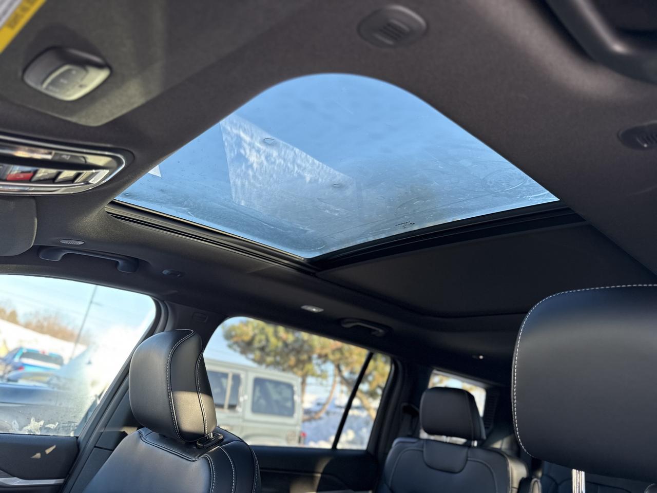 2025 Jeep Grand Cherokee L Limited 4x4 Photo