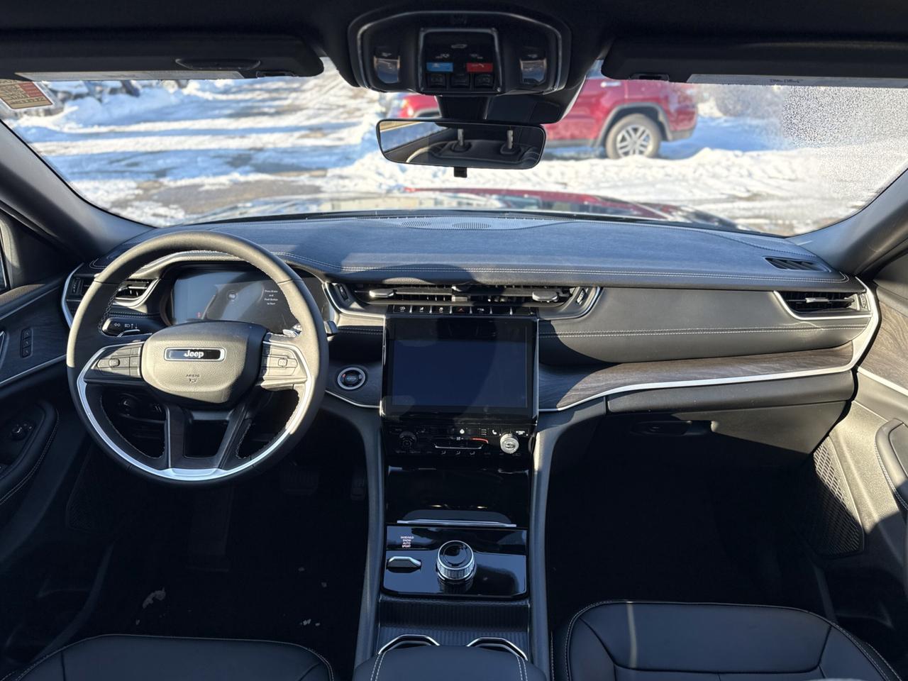 2025 Jeep Grand Cherokee L Limited 4x4 Photo