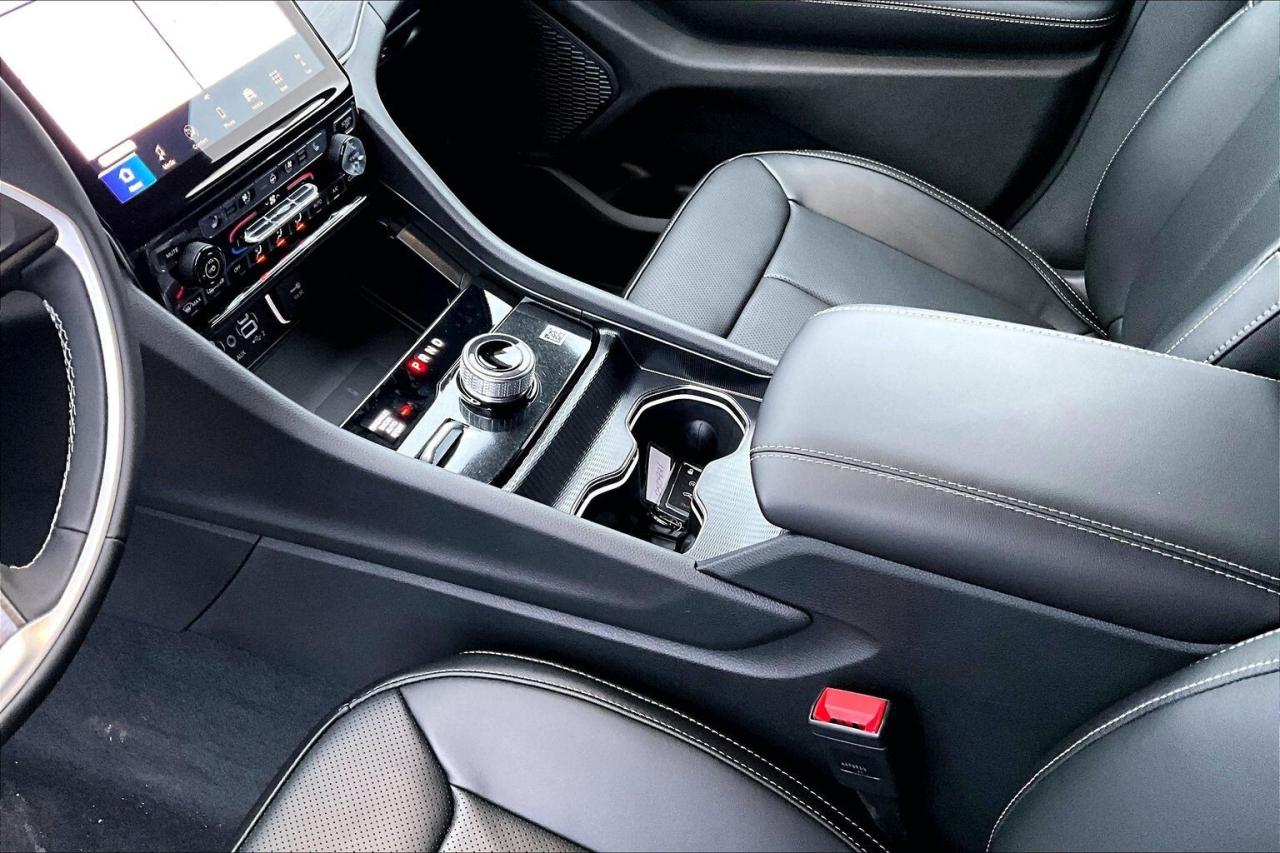 2025 Jeep Grand Cherokee LIMITED | Black App Pkg | Pano Roof | Tow Pkg Photo