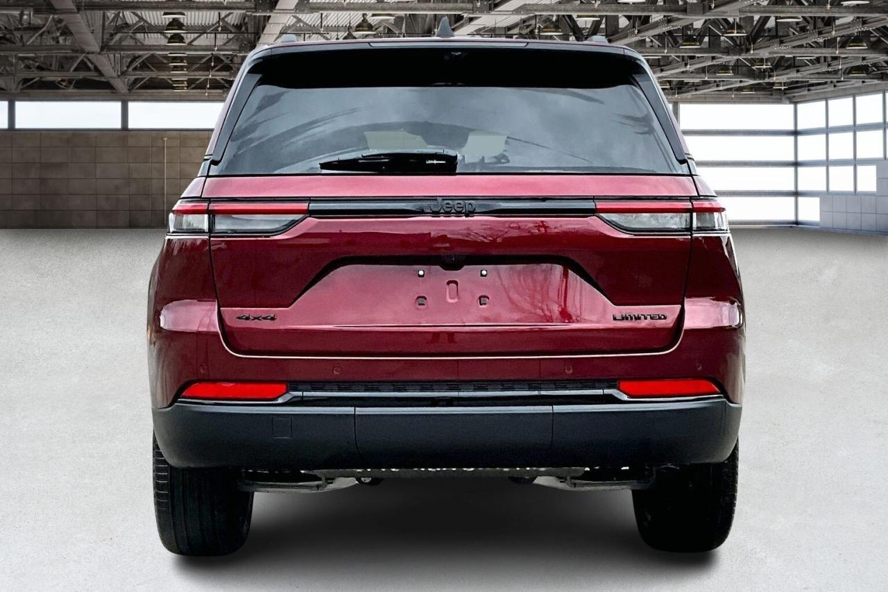 2025 Jeep Grand Cherokee LIMITED | Black App Pkg | Pano Roof | Tow Pkg Photo