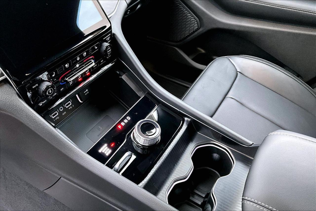 2025 Jeep Grand Cherokee LIMITED | Black App Pkg | Pano Roof | Tow Pkg Photo