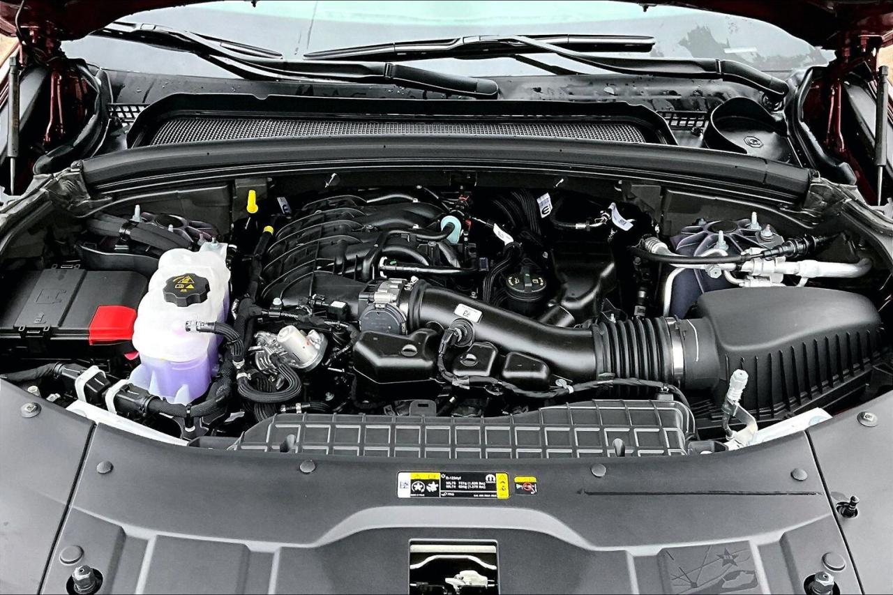 2025 Jeep Grand Cherokee LIMITED | Black App Pkg | Pano Roof | Tow Pkg Photo