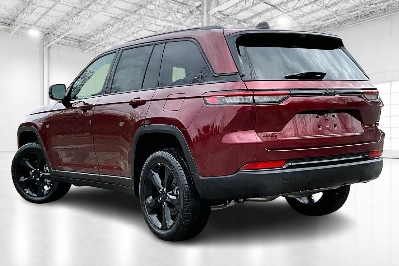 2025 Jeep Grand Cherokee LIMITED | Black App Pkg | Pano Roof | Tow Pkg Photo