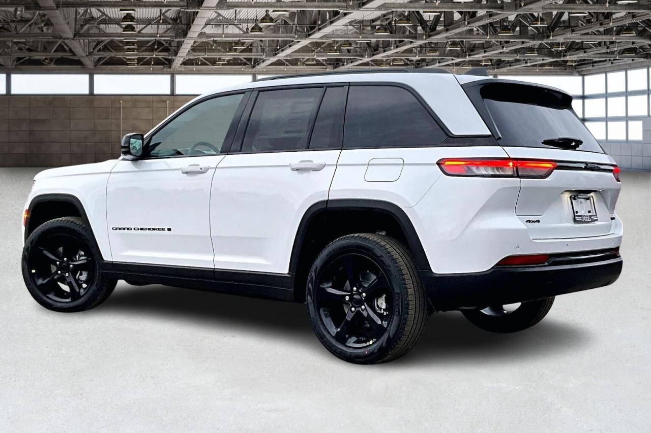 2025 Jeep Grand Cherokee LIMITED | Black App Pkg | Pano Roof | Tow Pkg Photo2