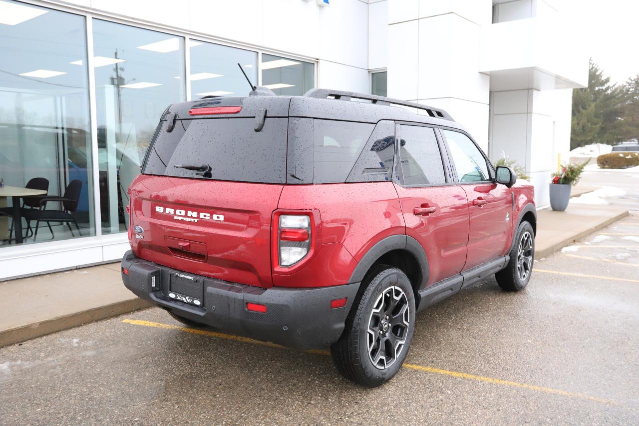 2025 Ford Bronco Sport Outer Banks 4x4 Photo3