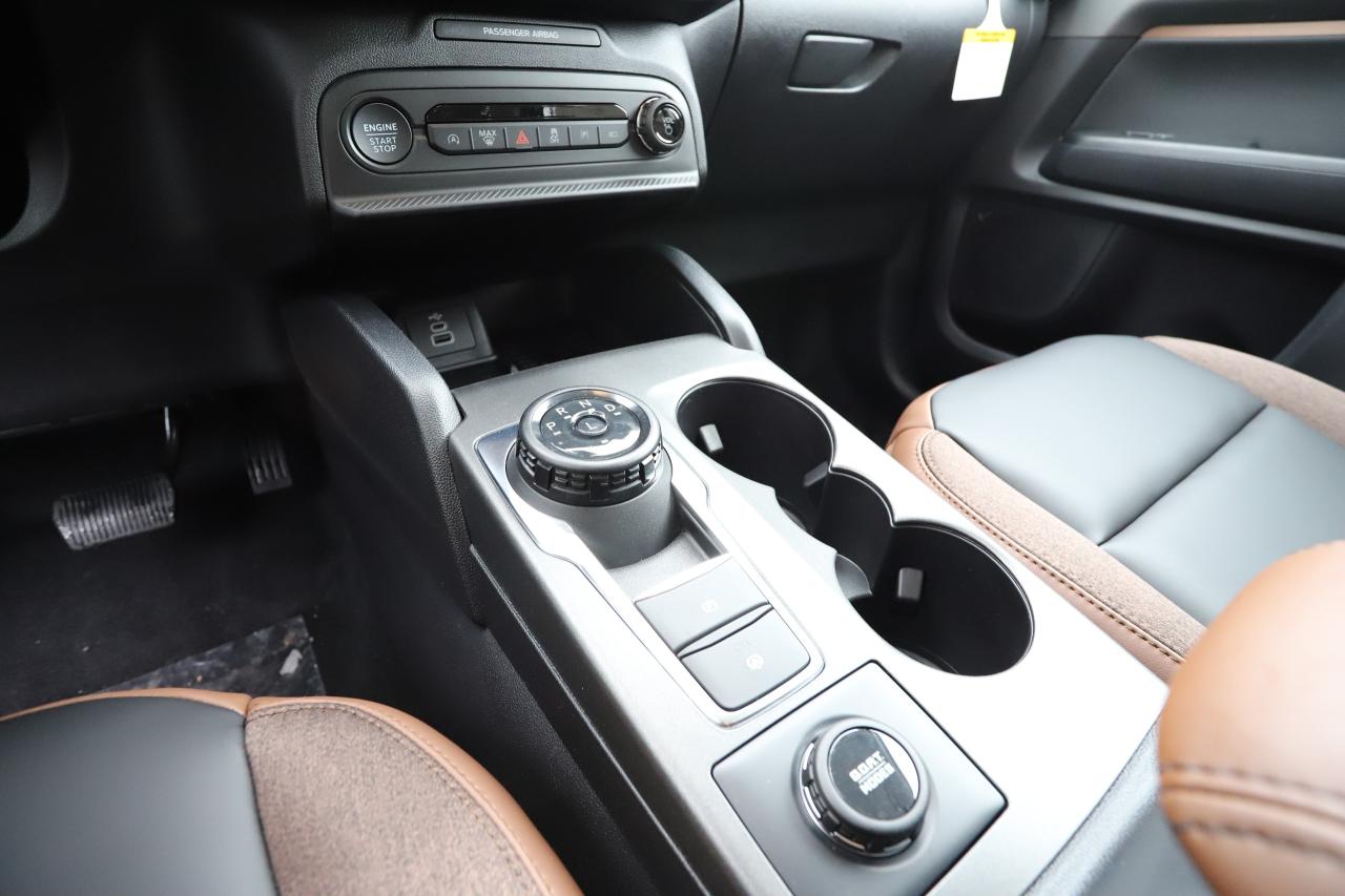 2025 Ford Bronco Sport Outer Banks 4x4 Photo