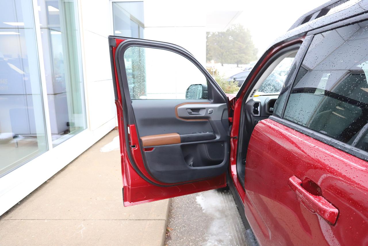2025 Ford Bronco Sport Outer Banks 4x4 Photo