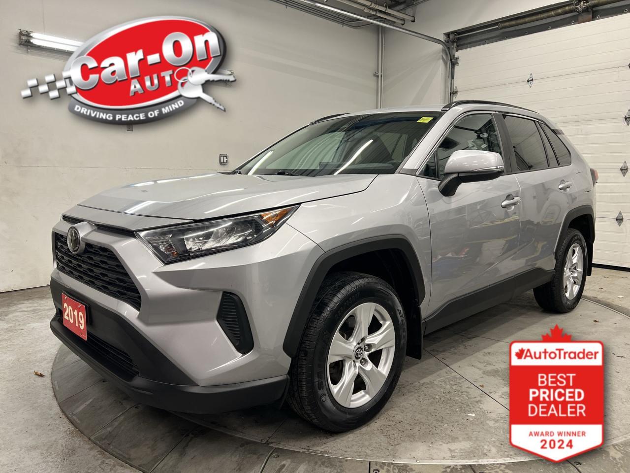 Used 2019 Toyota RAV4 AWD | HTD SEATS | CARPLAY | 17IN ALLOYS |BLUETOOTH for sale in Ottawa, ON
