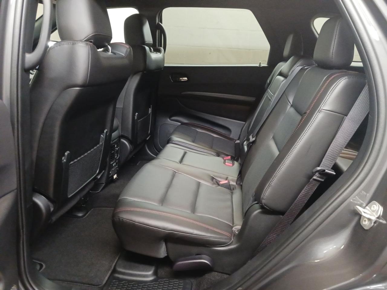 2024 Dodge Durango BLACKTOP PACKAGE / HEATED VENTILATED SEATS /  NAV Photo
