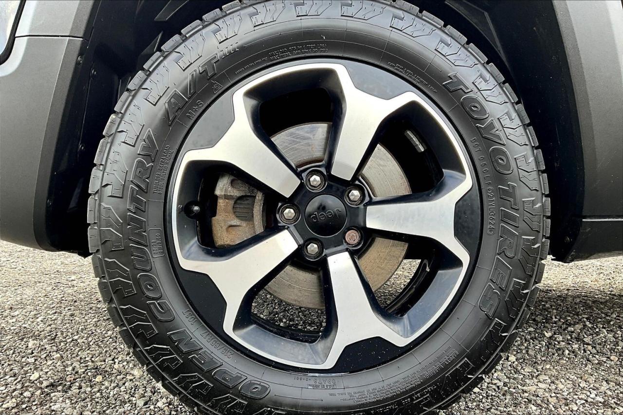 2019 Jeep Renegade Trailhawk | Heated Leather | Open Air Roof | 4X4 Photo