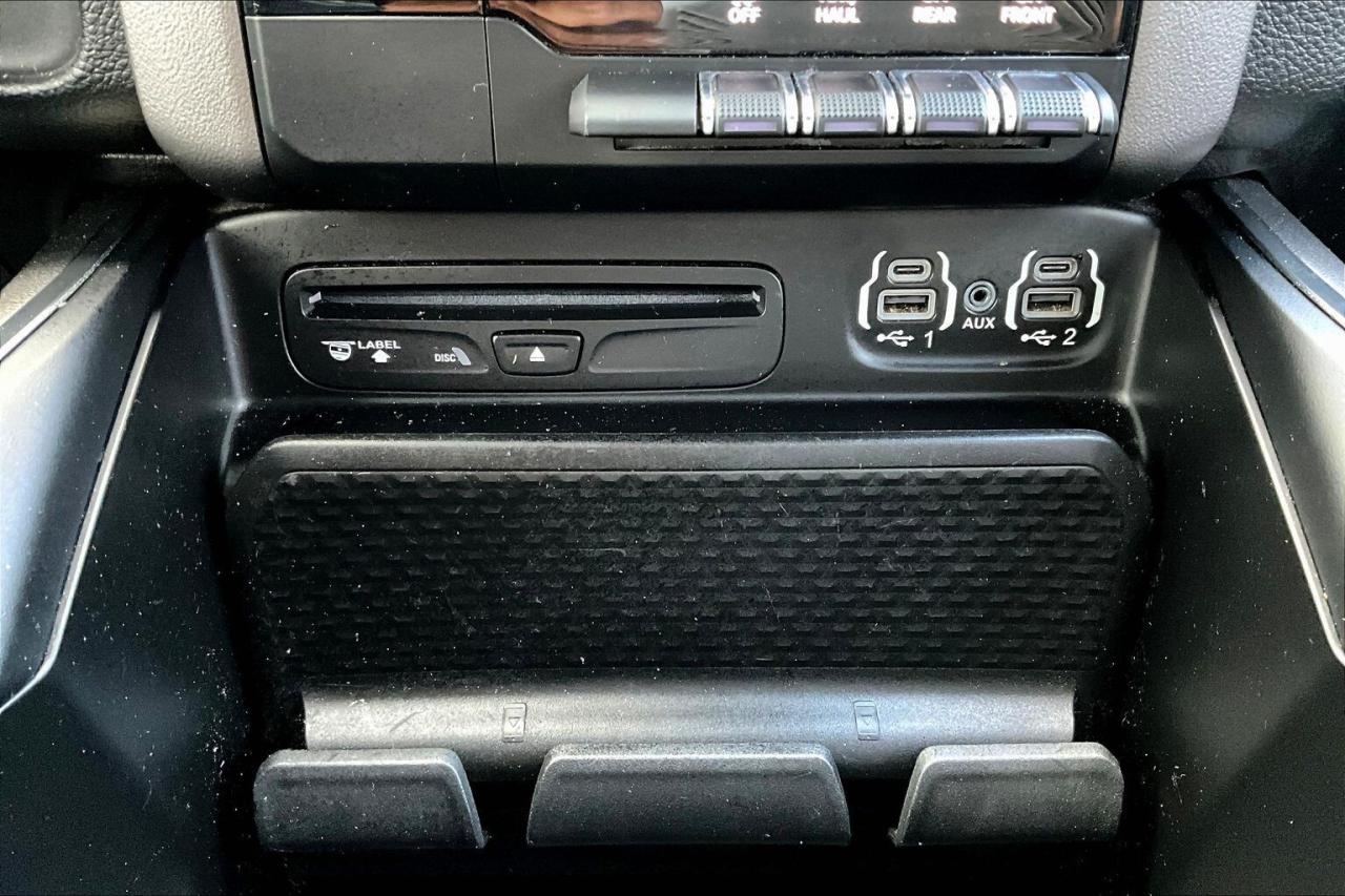 2019 RAM 1500 Sport Crew | 8.4 Screen Alpine | Side Steps | 4X4 Photo