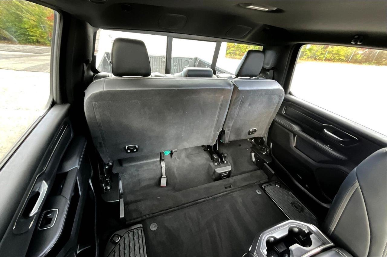 2019 RAM 1500 Sport Crew | 8.4 Screen Alpine | Side Steps | 4X4 Photo