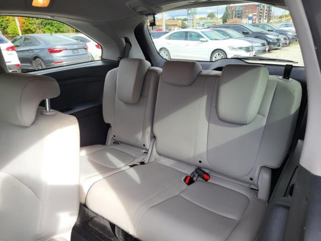 2019 Honda Odyssey EX-L Photo23