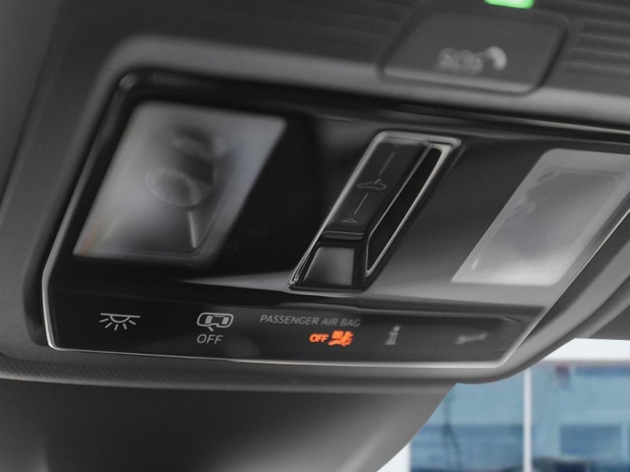 2026 Volkswagen Golf R Black Edition Photo