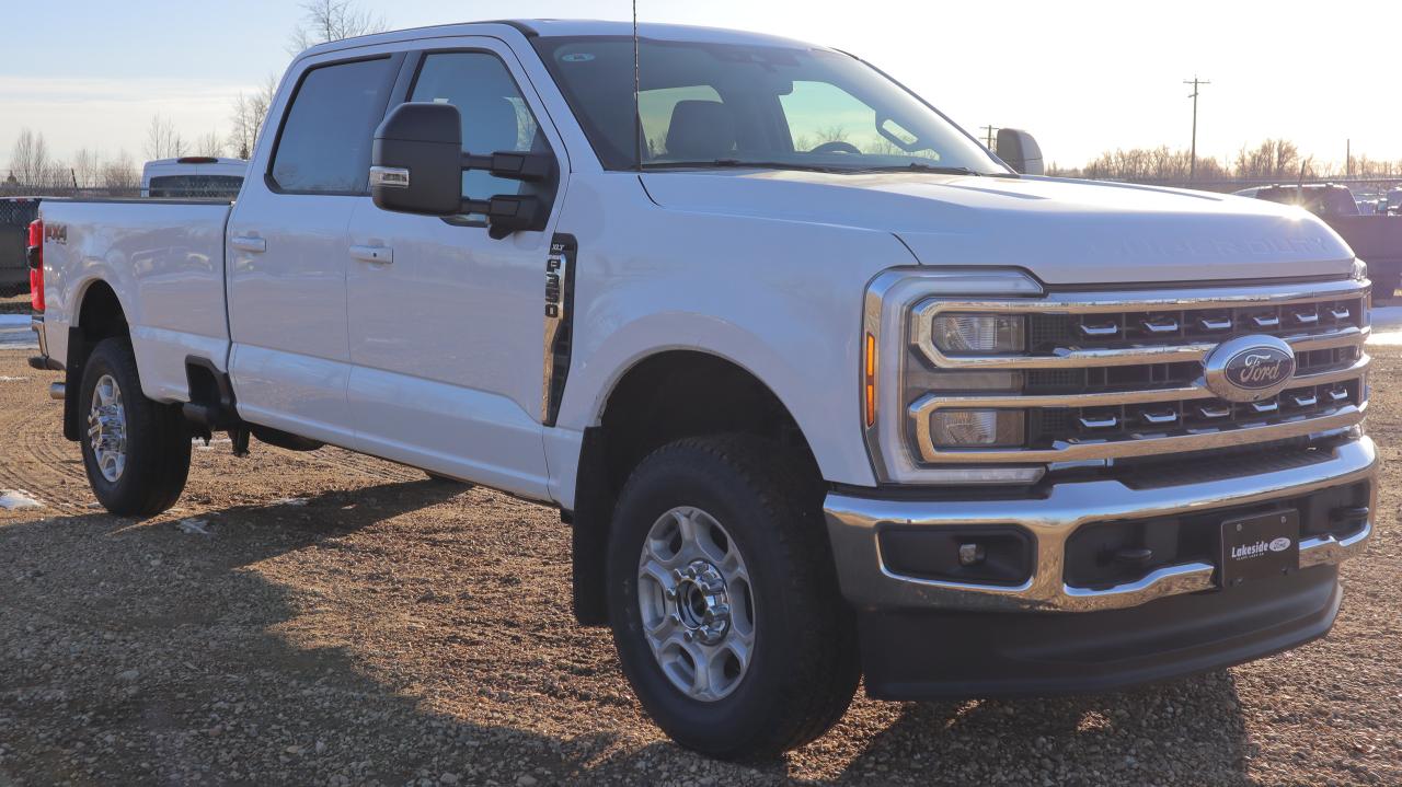 2026 Ford F-350 Super Duty SRW XLT Photo