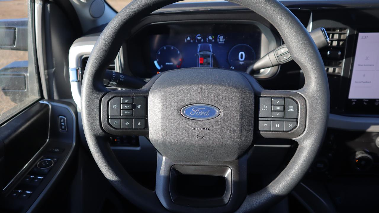 2026 Ford F-350 Super Duty SRW XLT Photo5