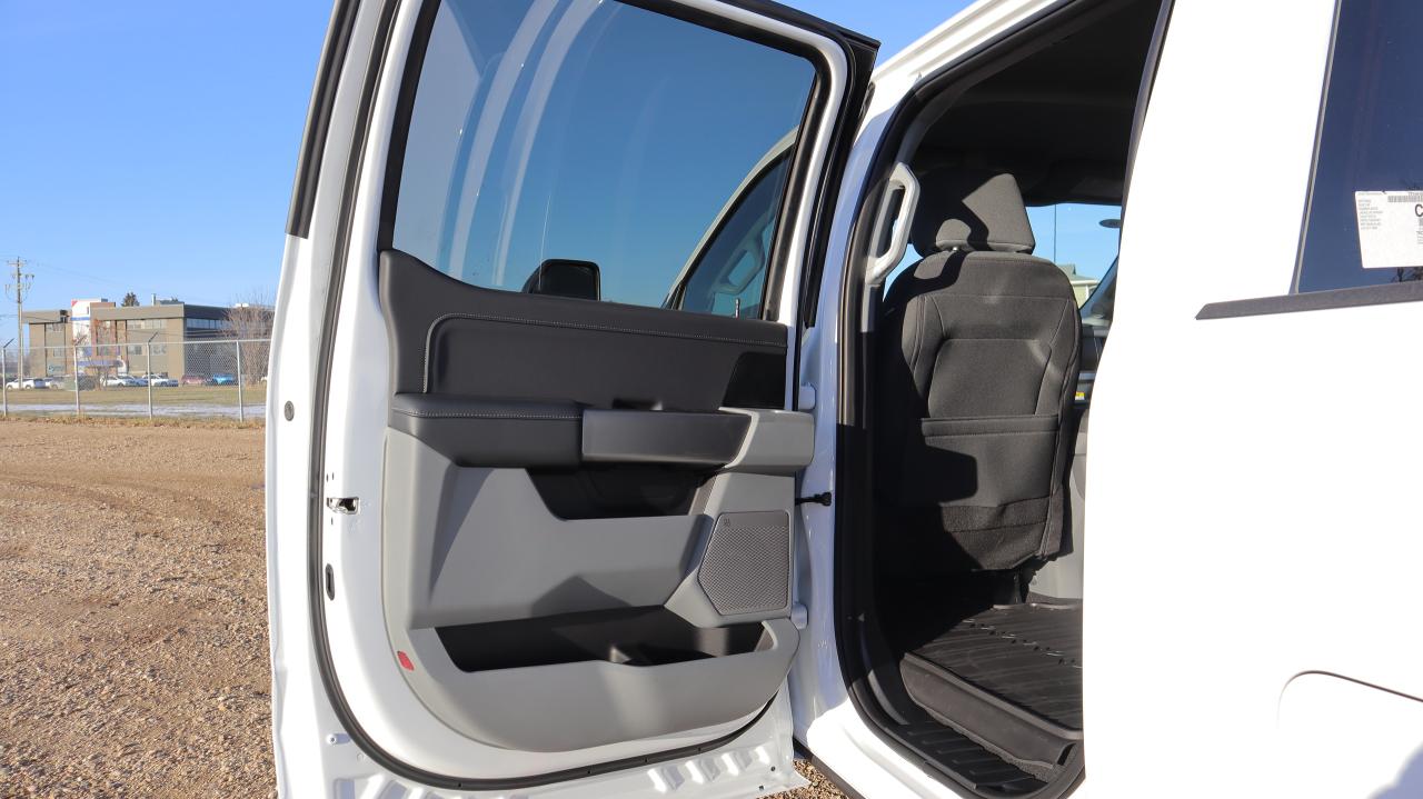 2026 Ford F-350 Super Duty SRW XLT Photo5