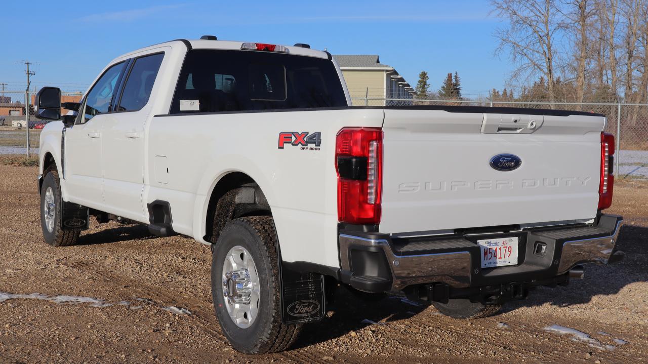 2026 Ford F-350 Super Duty SRW XLT Photo5