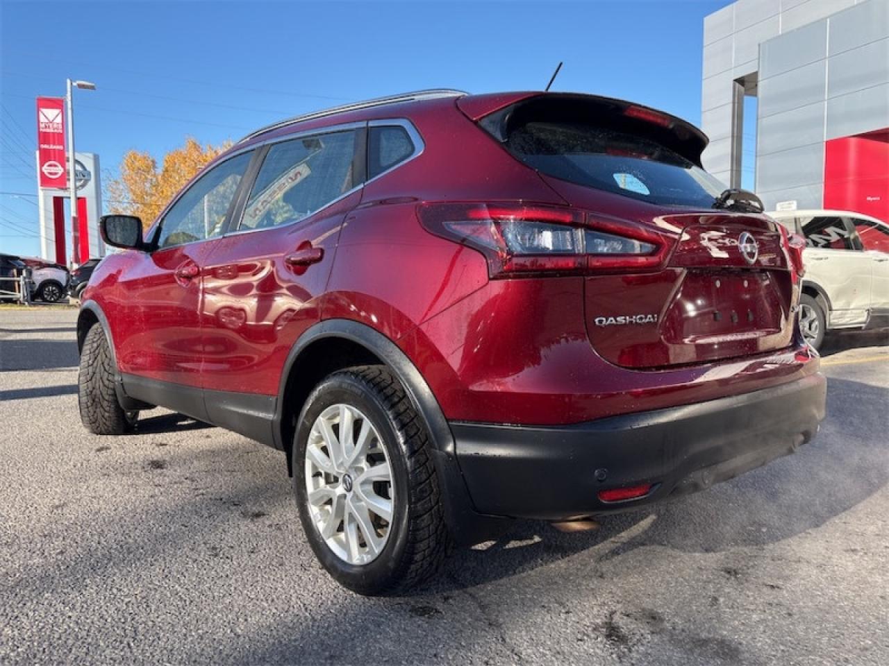 2020 Nissan Qashqai AWD SV  One Owner Lease Return Photo2