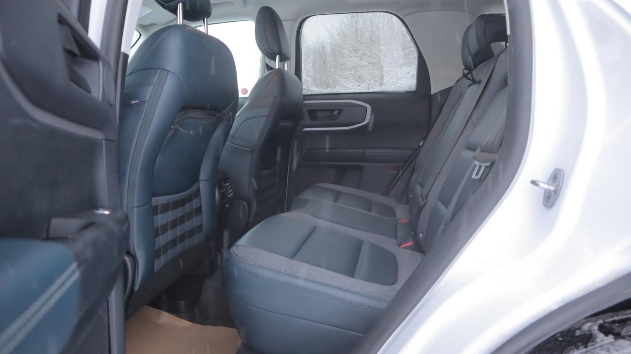 2023 Ford Bronco Sport Outer Banks Photo5