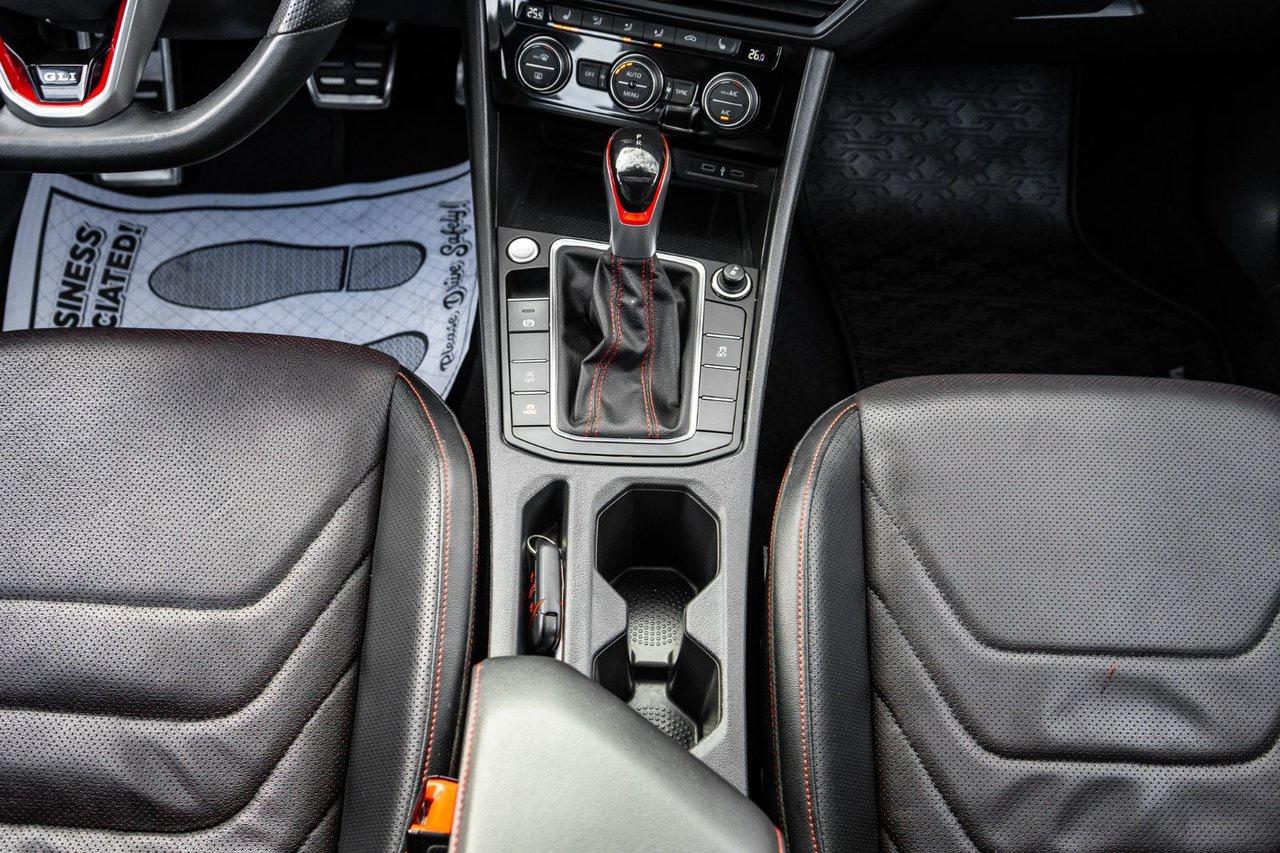 2022 Volkswagen Jetta GLI DSG Photo