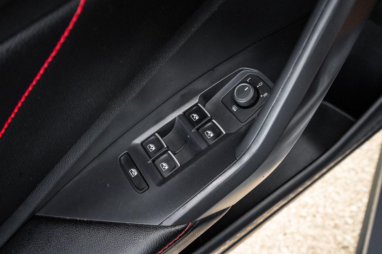 2022 Volkswagen Jetta GLI DSG Photo