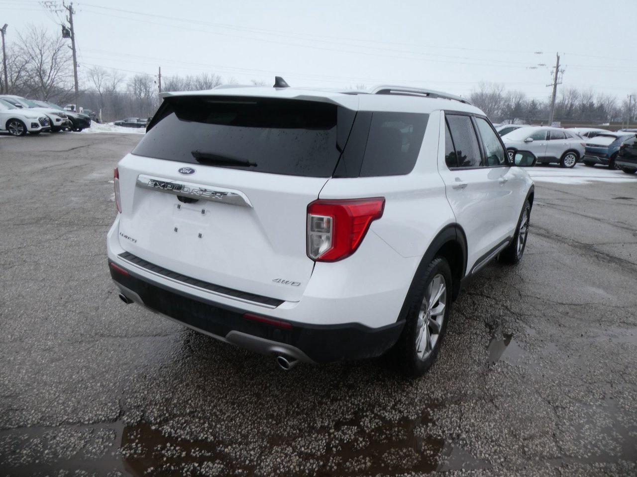 2022 Ford Explorer LIMITED Photo4