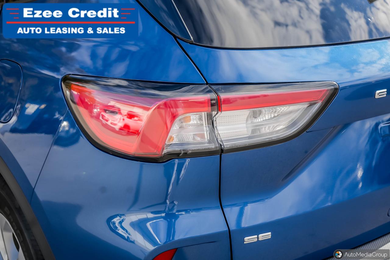 2022 Ford Escape SE Photo6