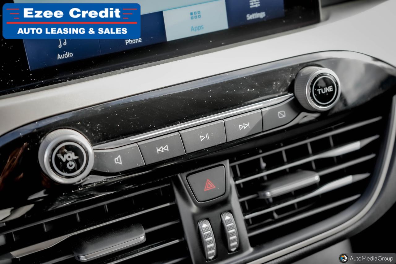 2022 Ford Escape SE Photo