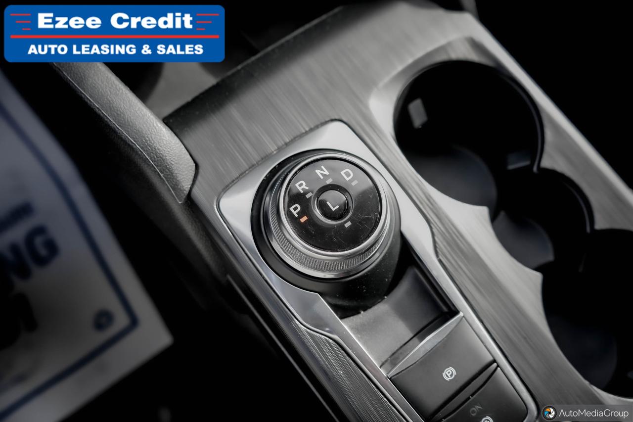 2022 Ford Escape SE Photo