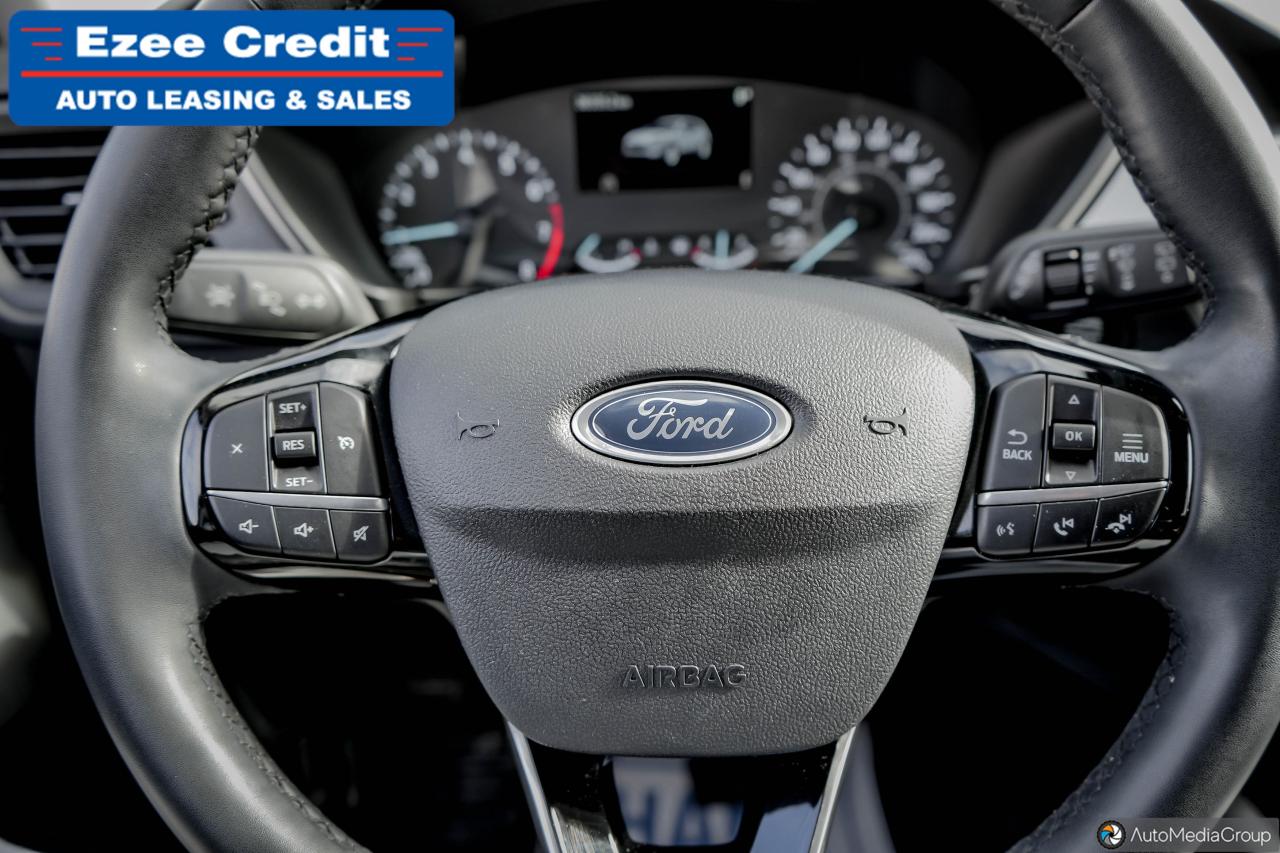 2022 Ford Escape SE Photo