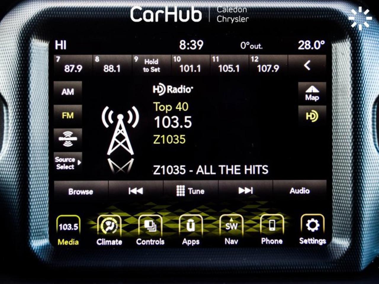 2022 Jeep Wrangler Unlimited Sport Freedom Top Navigation R-Start Apple Carplay Photo