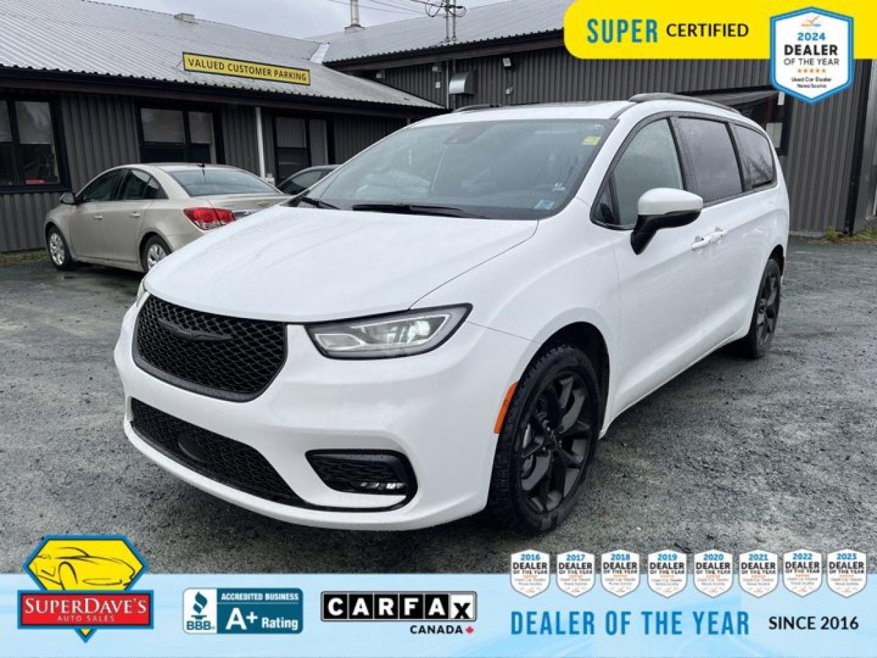 Used 2023 Chrysler Pacifica Touring L for sale in Dartmouth, NS