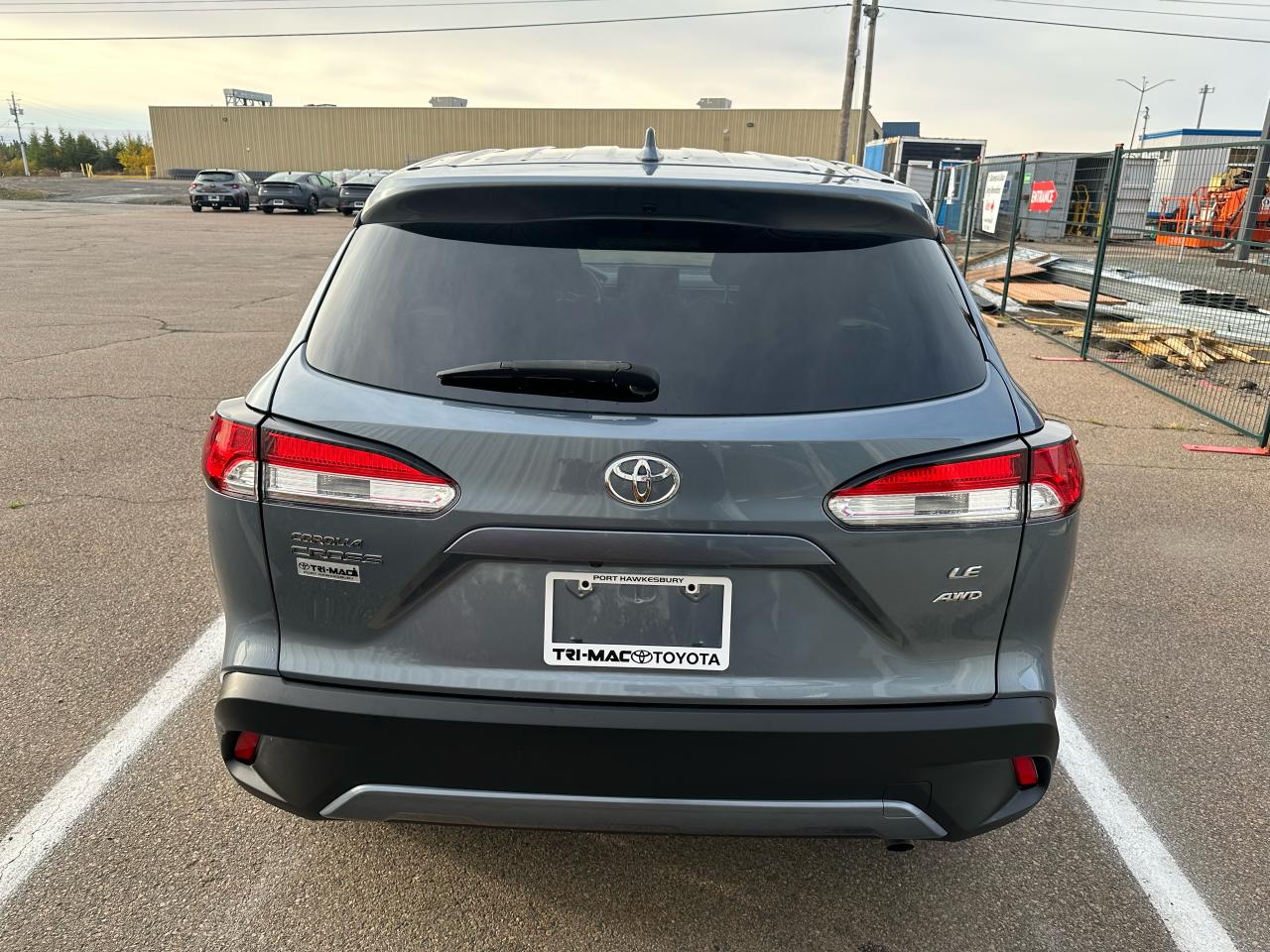 2022 Toyota Corolla Cross LE AWD Photo