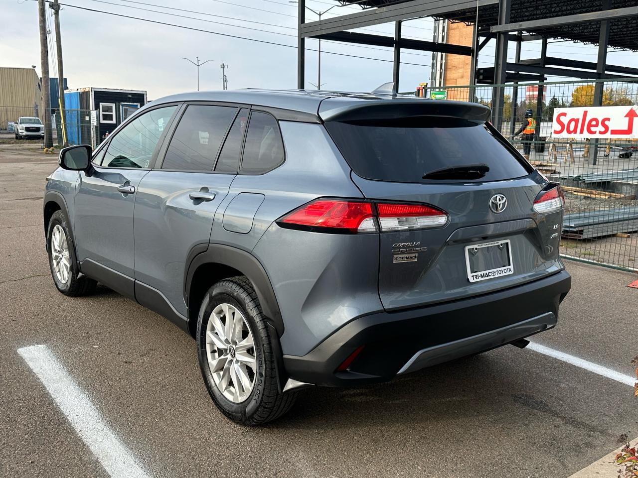 2022 Toyota Corolla Cross LE AWD Photo