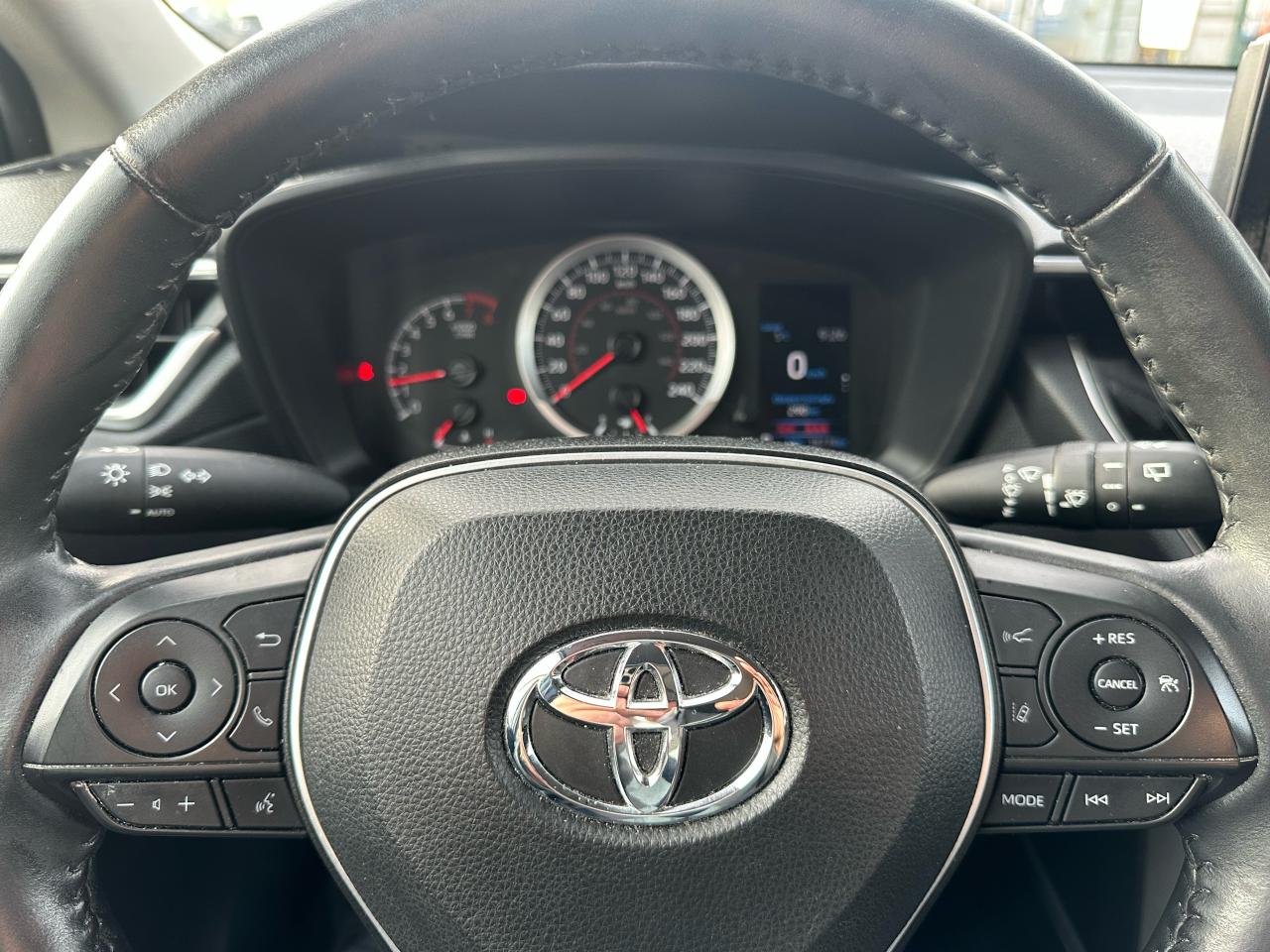 2022 Toyota Corolla Cross LE AWD Photo