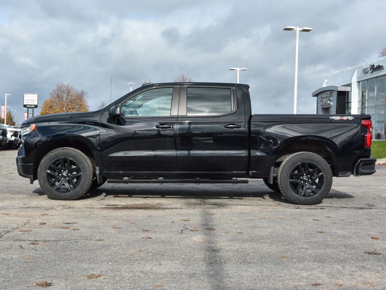 2024 Chevrolet Silverado 1500 RST Photo