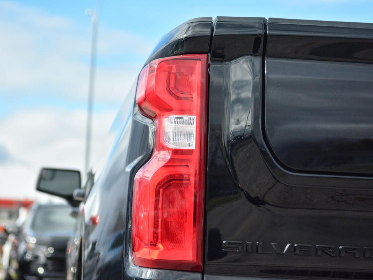 2024 Chevrolet Silverado 1500 RST Photo