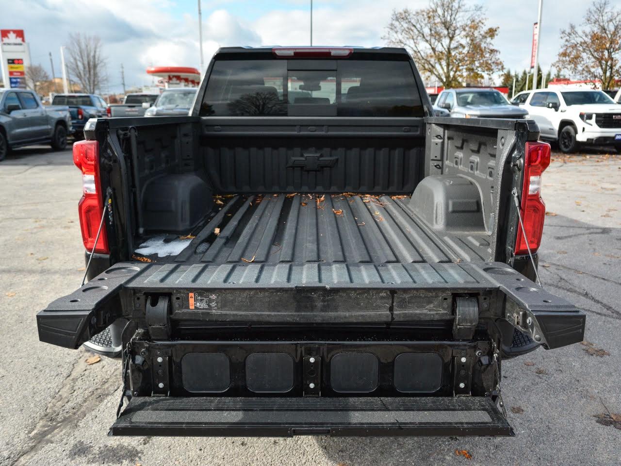 2024 Chevrolet Silverado 1500 RST Photo