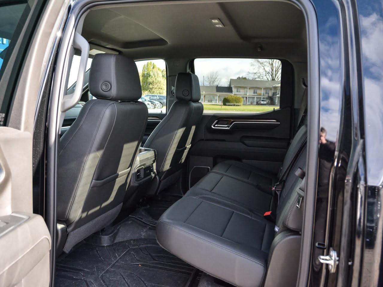 2024 Chevrolet Silverado 1500 RST Photo