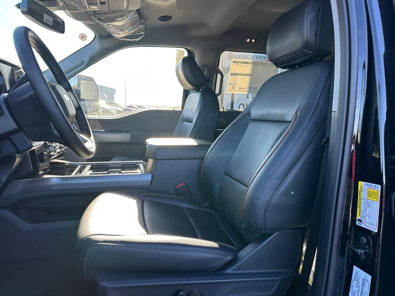 2026 Ford F-250 Super Duty SRW LARIAT 4WD CREW CAB 6.75' BOX Photo